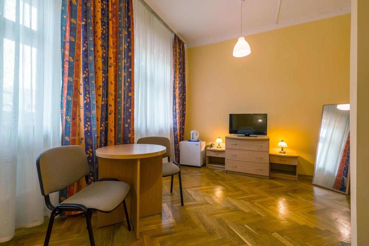 Savoy Wroclaw Hostel Exterior photo